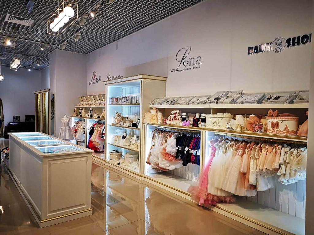 volunteer surplus Prisoner NEAMȚ: Un nou magazin pentru copii la Shopping City Piatra-Neamț - Baby  Luxury (FOTO)